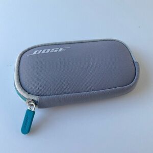 Bose Gray Carry Case with Teal Zipper Pull